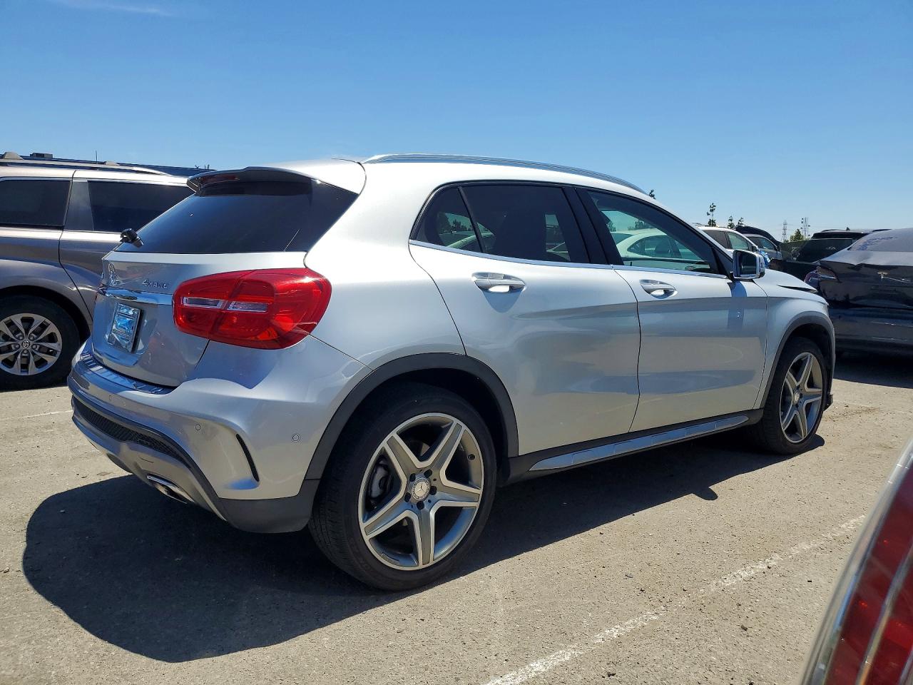 2015 MERCEDES-BENZ GLA 250 4MATIC — снимка 3