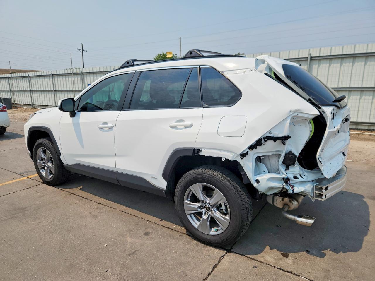 2025 TOYOTA RAV4 HYBRID XLE — снимка 2