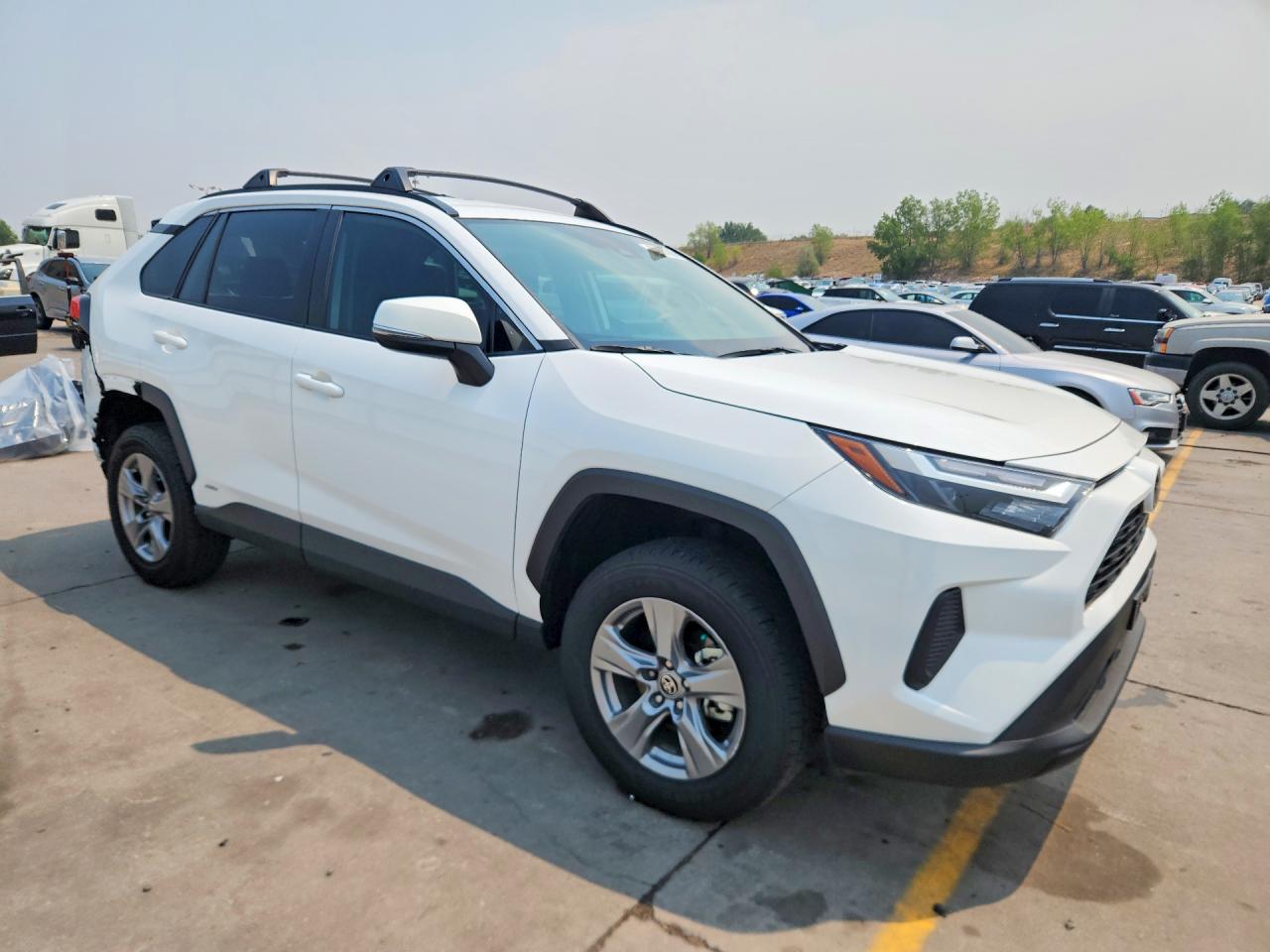 2025 TOYOTA RAV4 HYBRID XLE — снимка 4