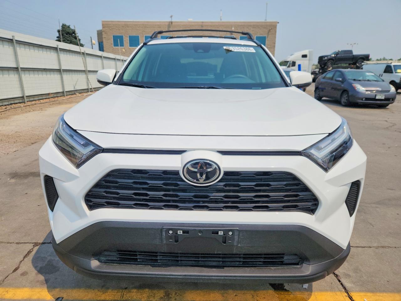 2025 TOYOTA RAV4 HYBRID XLE — снимка 5