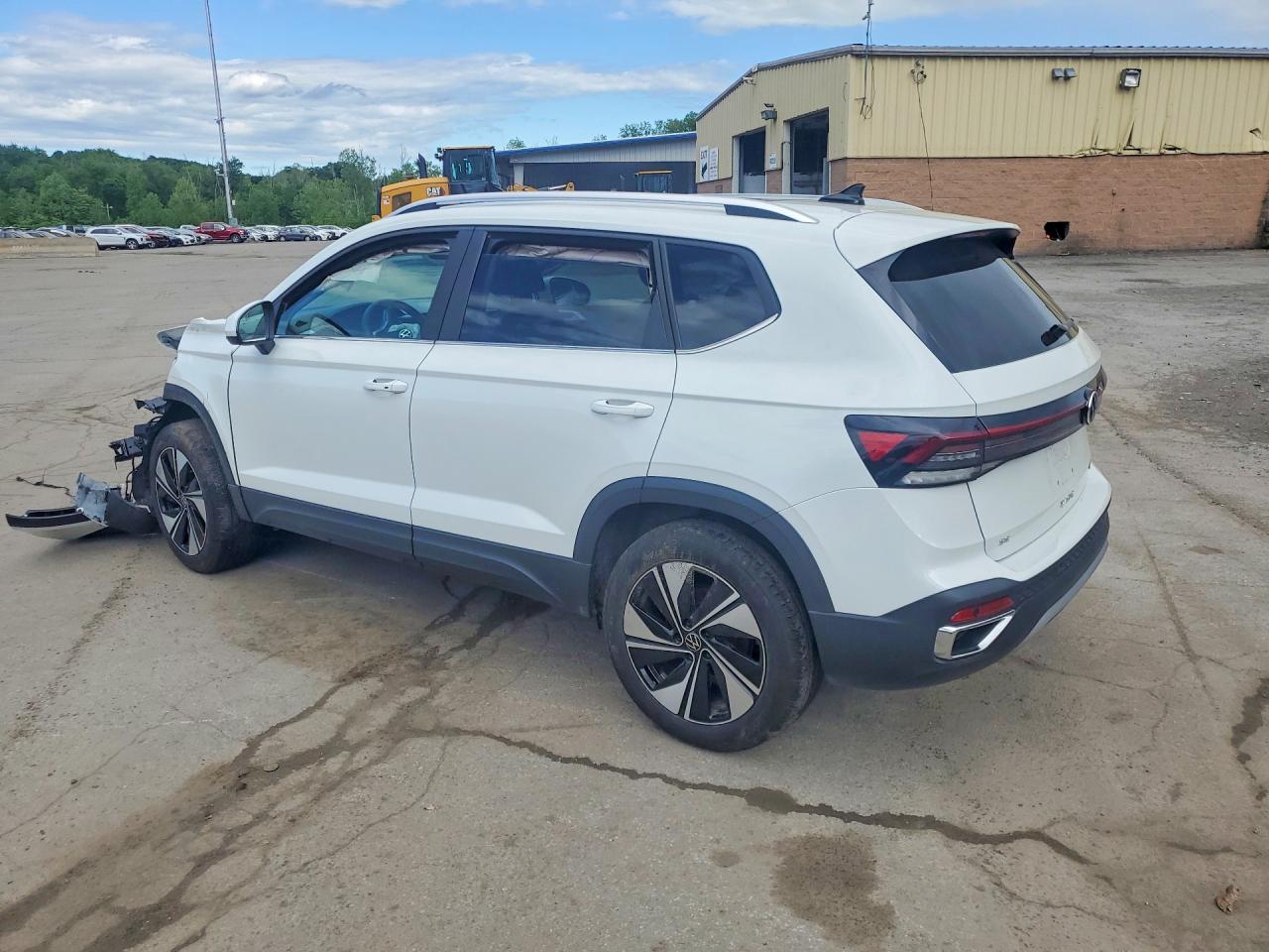 2025 VOLKSWAGEN TAOS SE — снимка 2