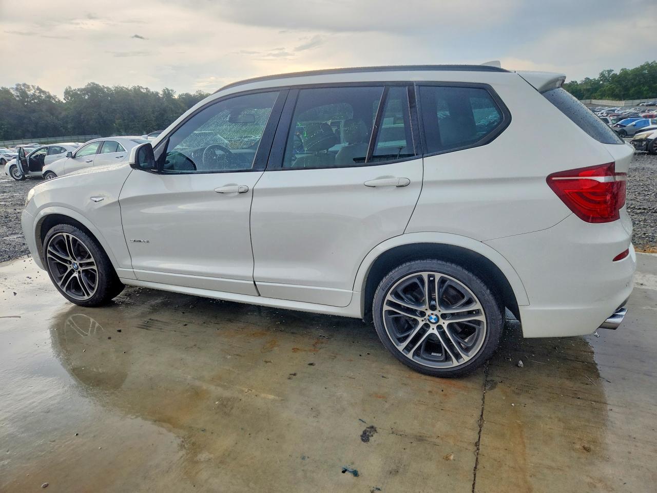 2017 BMW X3 SDRIVE28I — снимка 2