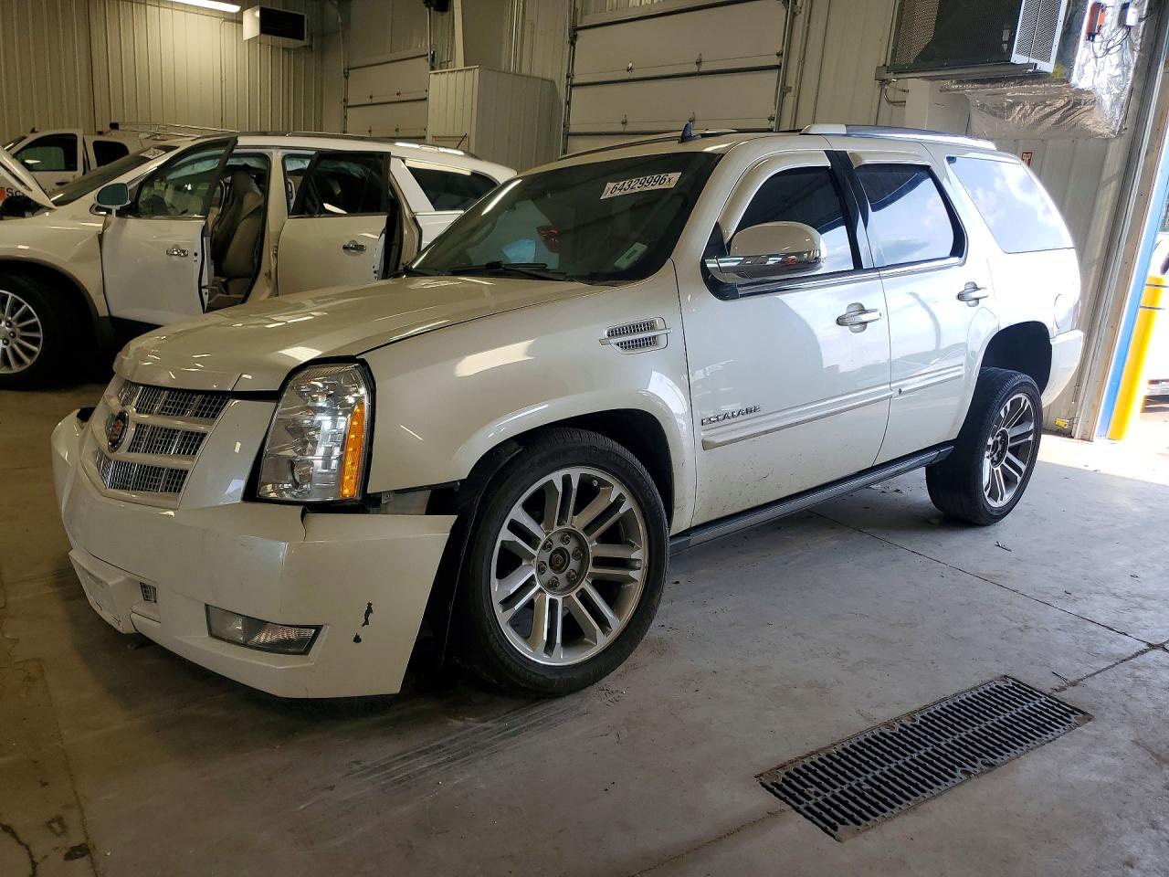 2014 CADILLAC ESCALADE PREMIUM