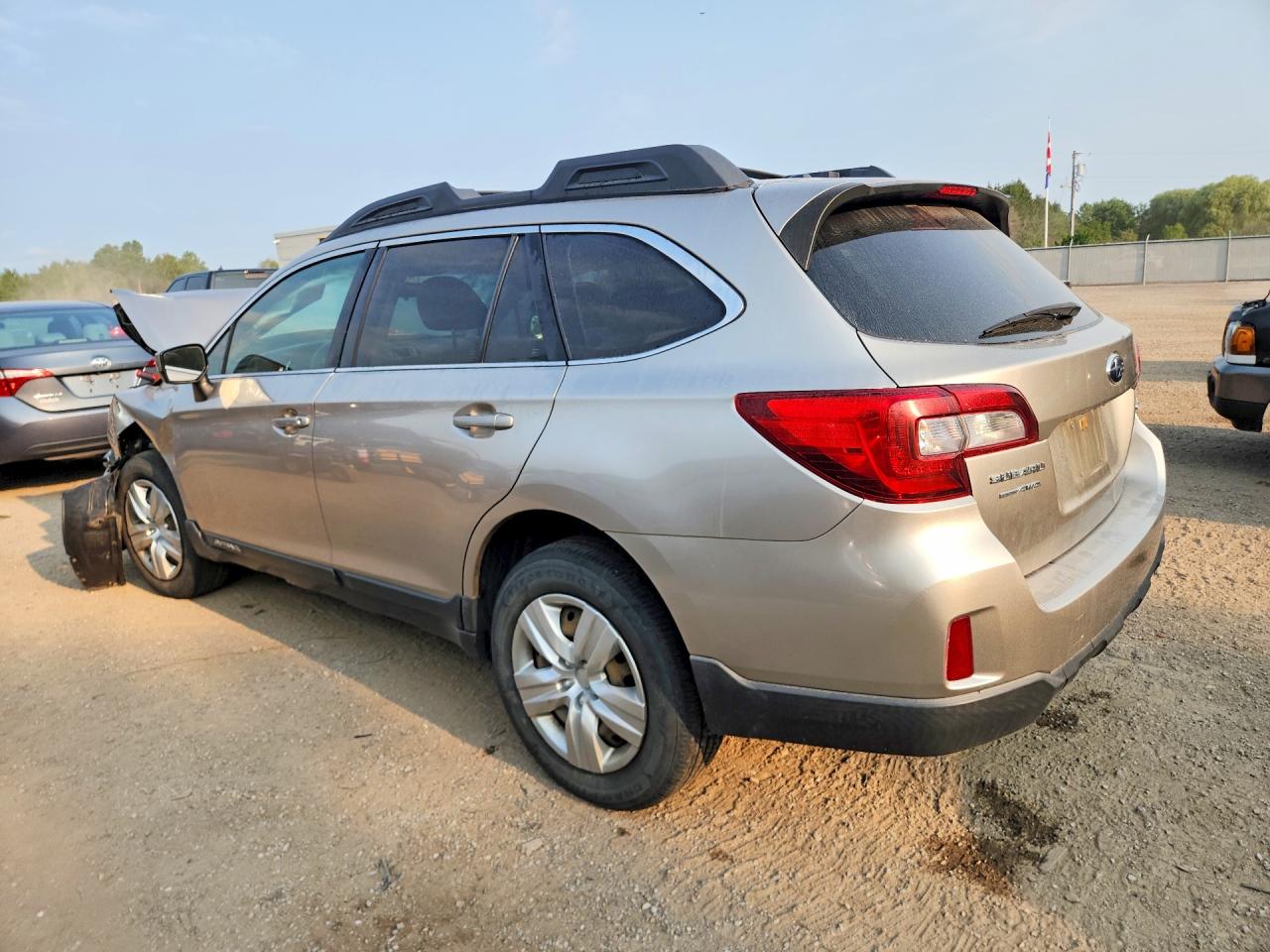 2015 SUBARU OUTBACK 2.5I — снимка 2