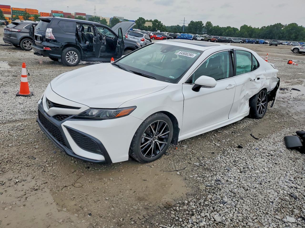 2023 TOYOTA CAMRY SE