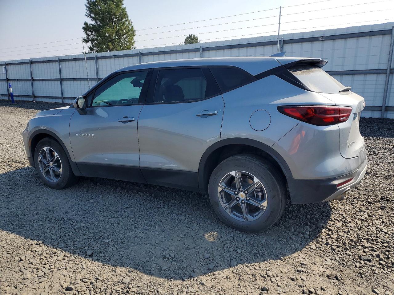 2025 CHEVROLET BLAZER 2LT — снимка 2