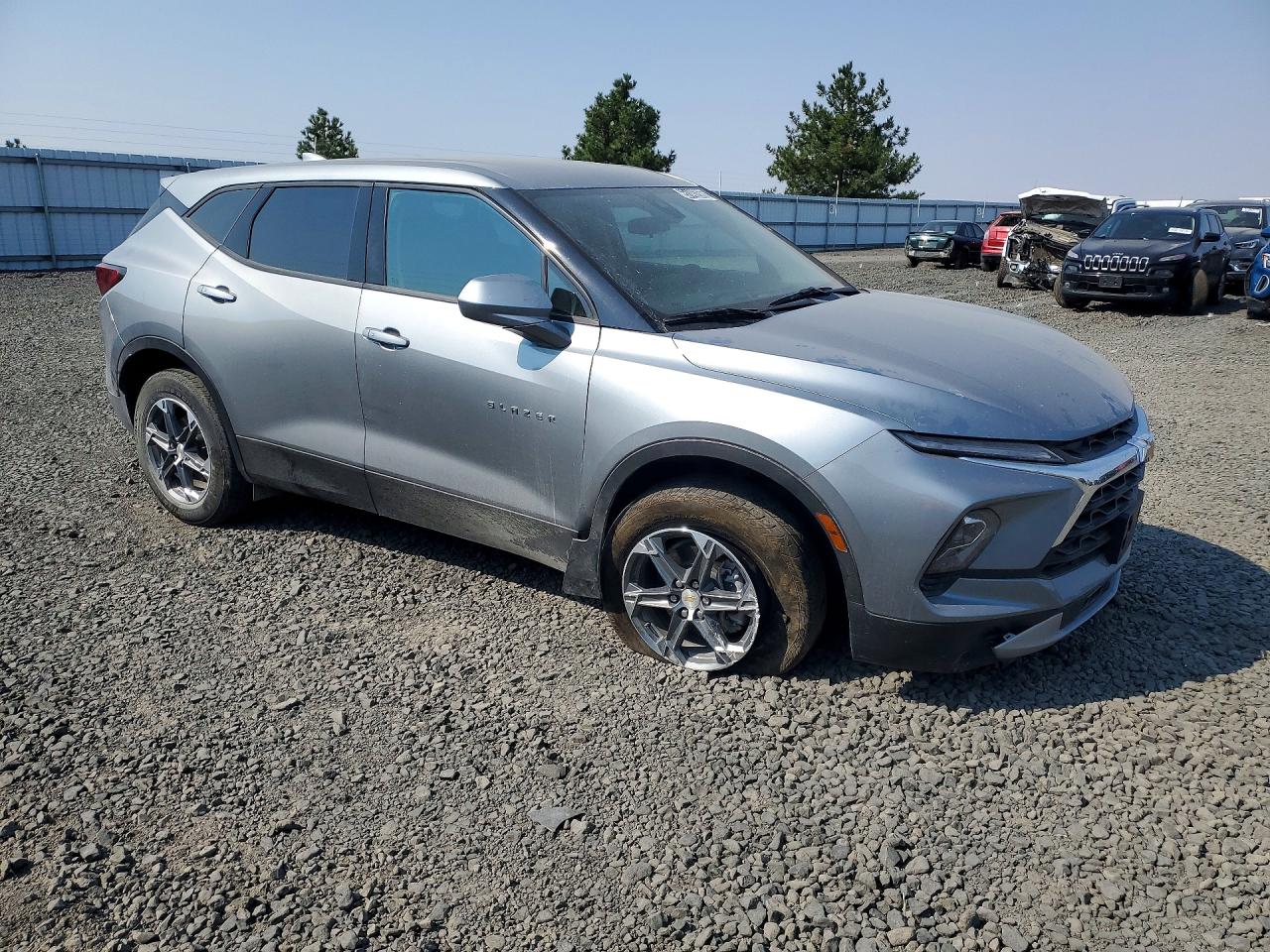 2025 CHEVROLET BLAZER 2LT — снимка 4