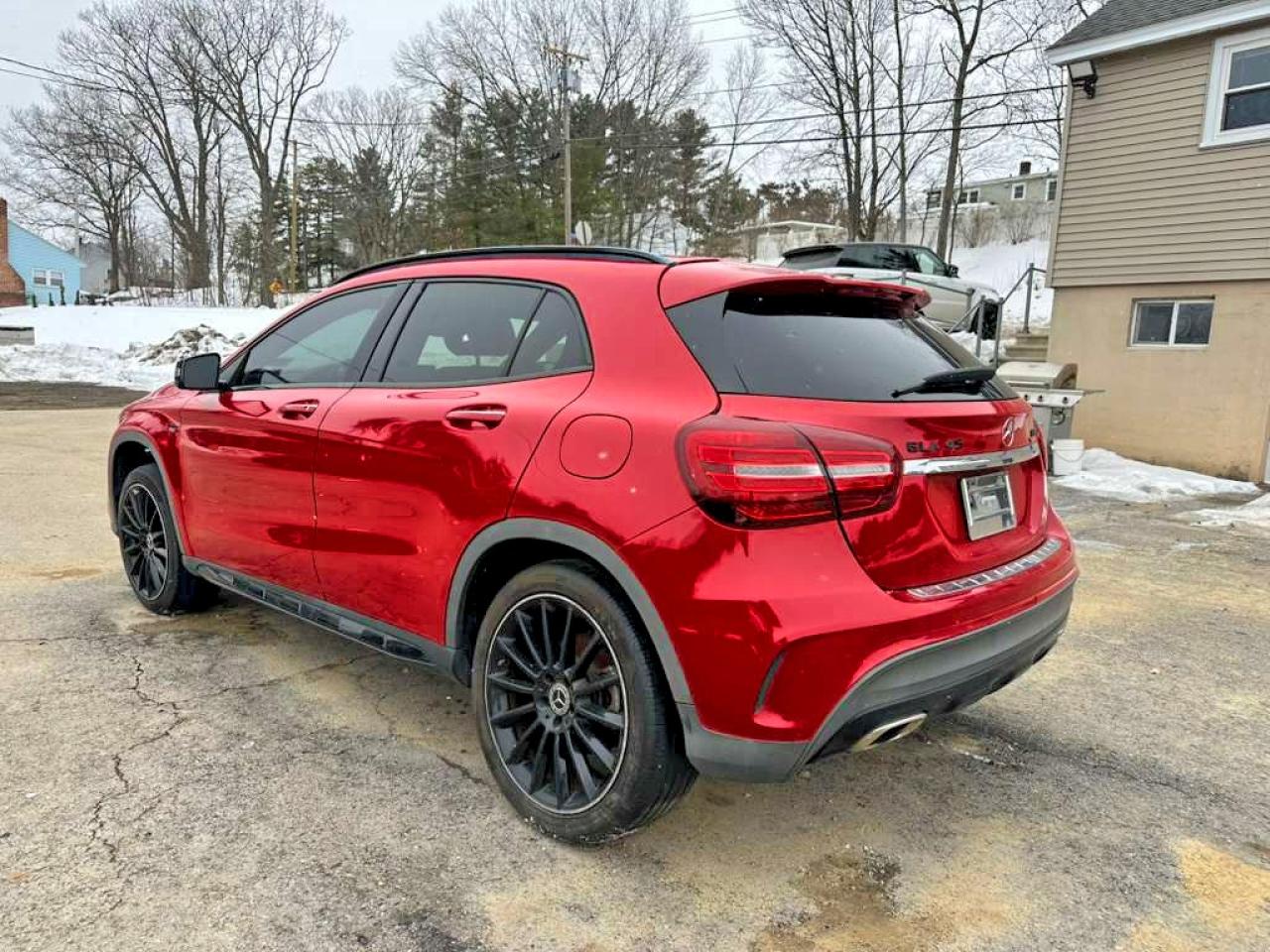 2019 MERCEDES-BENZ GLA 250 4MATIC — снимка 2