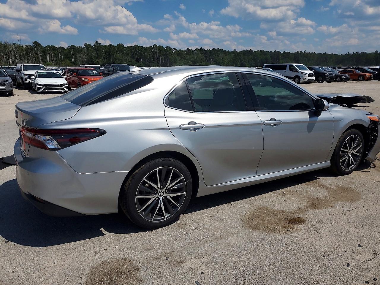 2023 TOYOTA CAMRY XLE — снимка 3