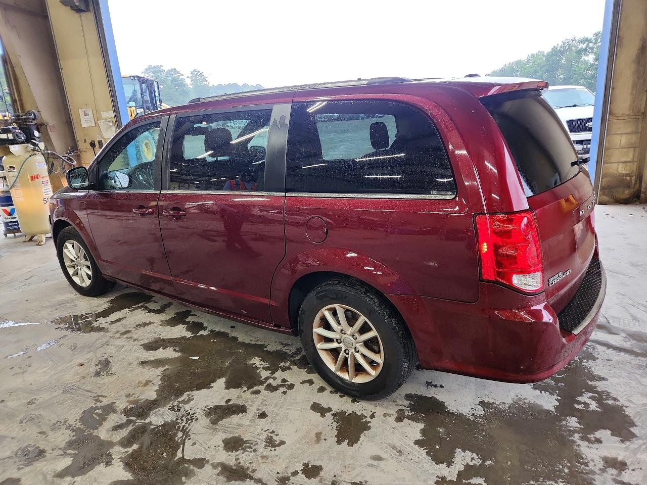 2019 DODGE GRAND CARAVAN SXT — снимка 2