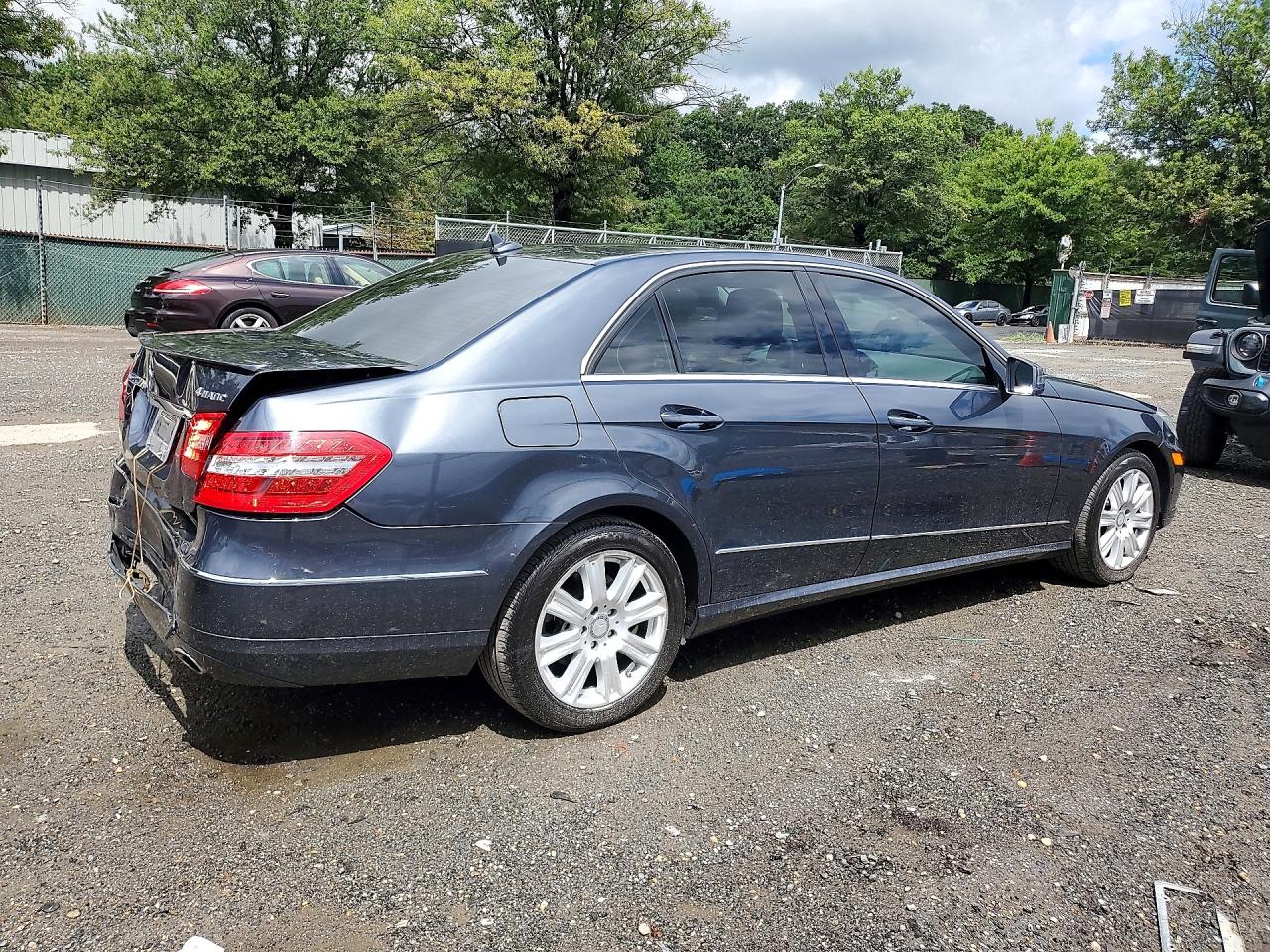 2013 MERCEDES-BENZ E 350 4MATIC — снимка 3
