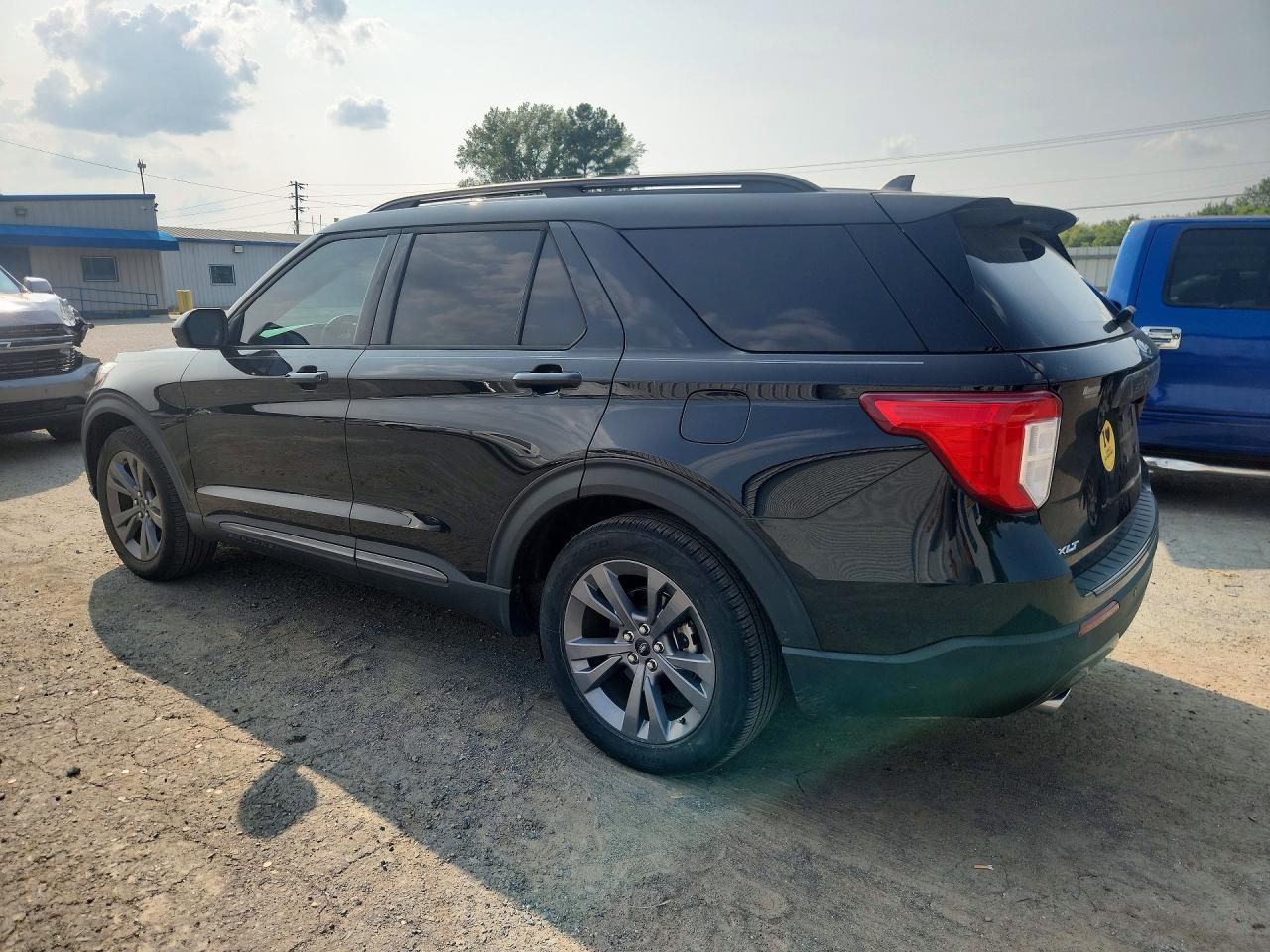 2023 FORD EXPLORER XLT — снимка 2