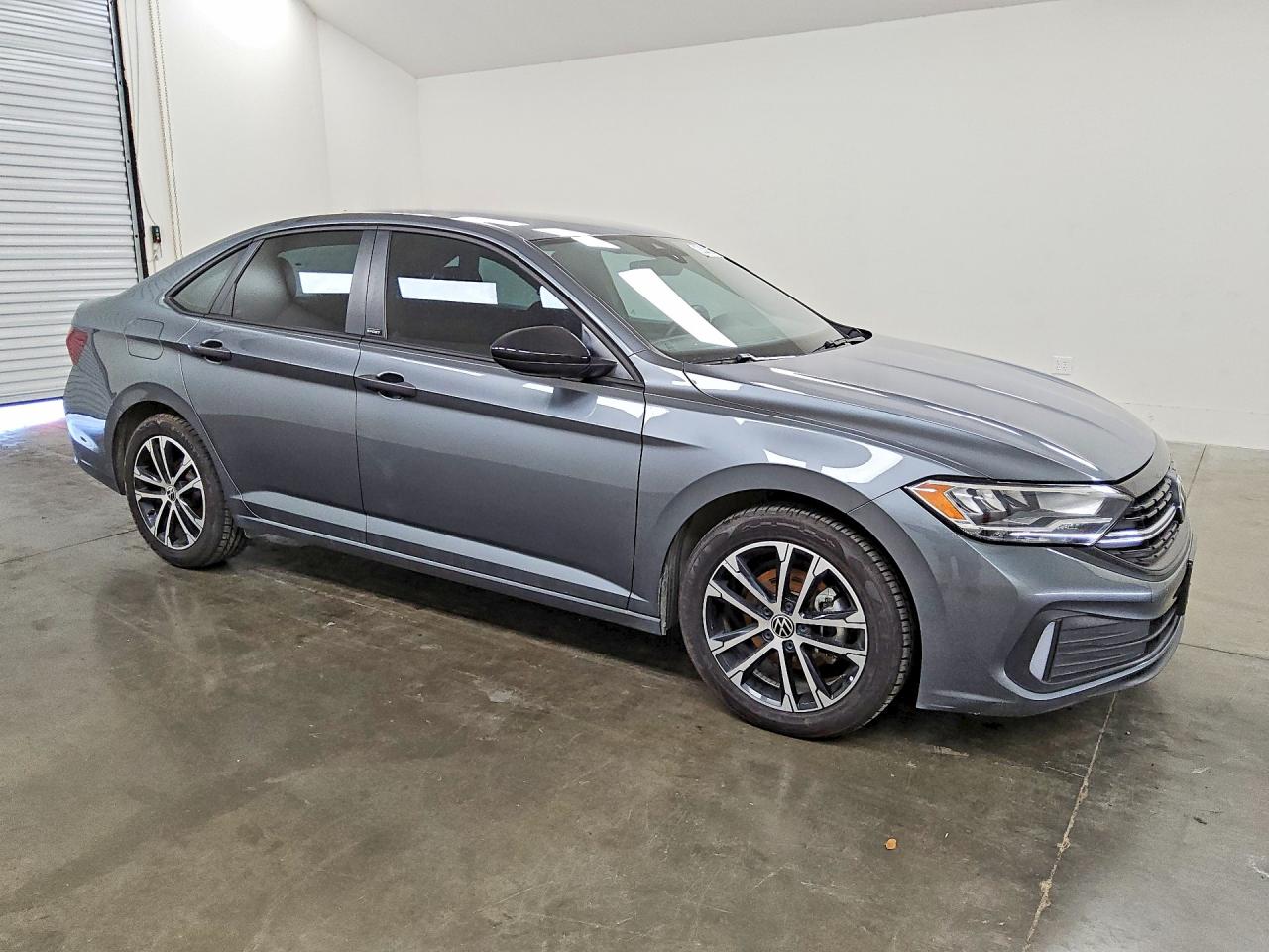 2024 VOLKSWAGEN JETTA SPORT — снимка 4