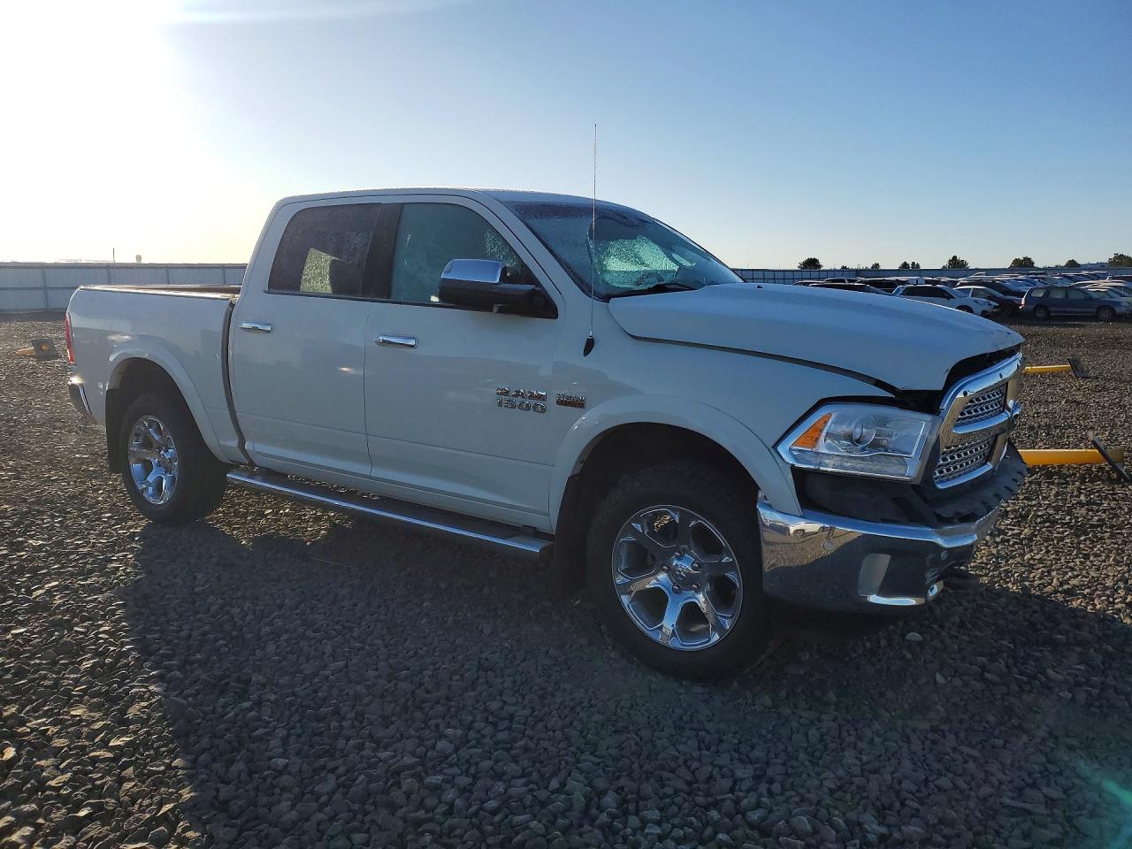 2017 RAM 1500 LARAMIE — снимка 4
