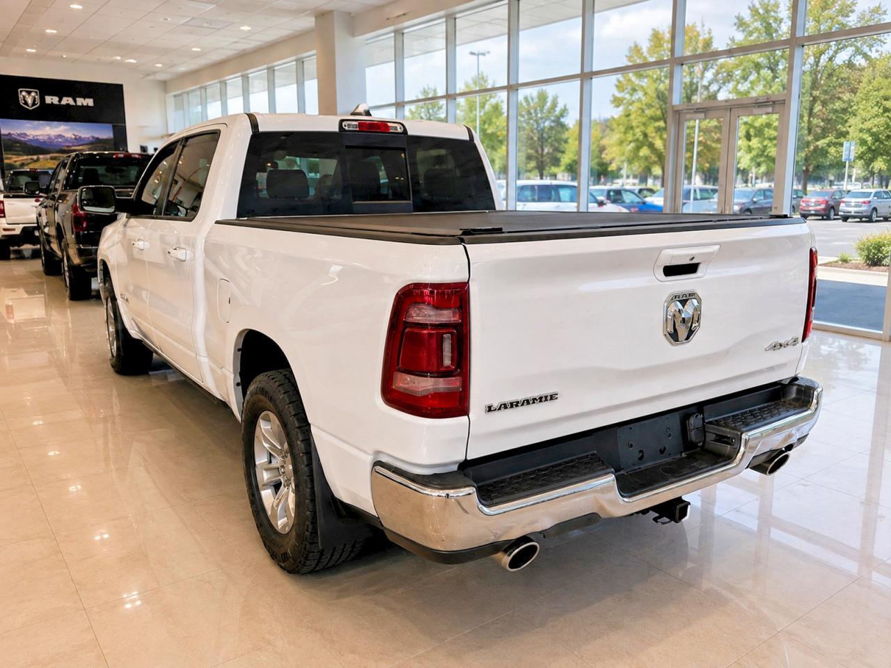 2023 RAM 1500 LARAMIE — снимка 3