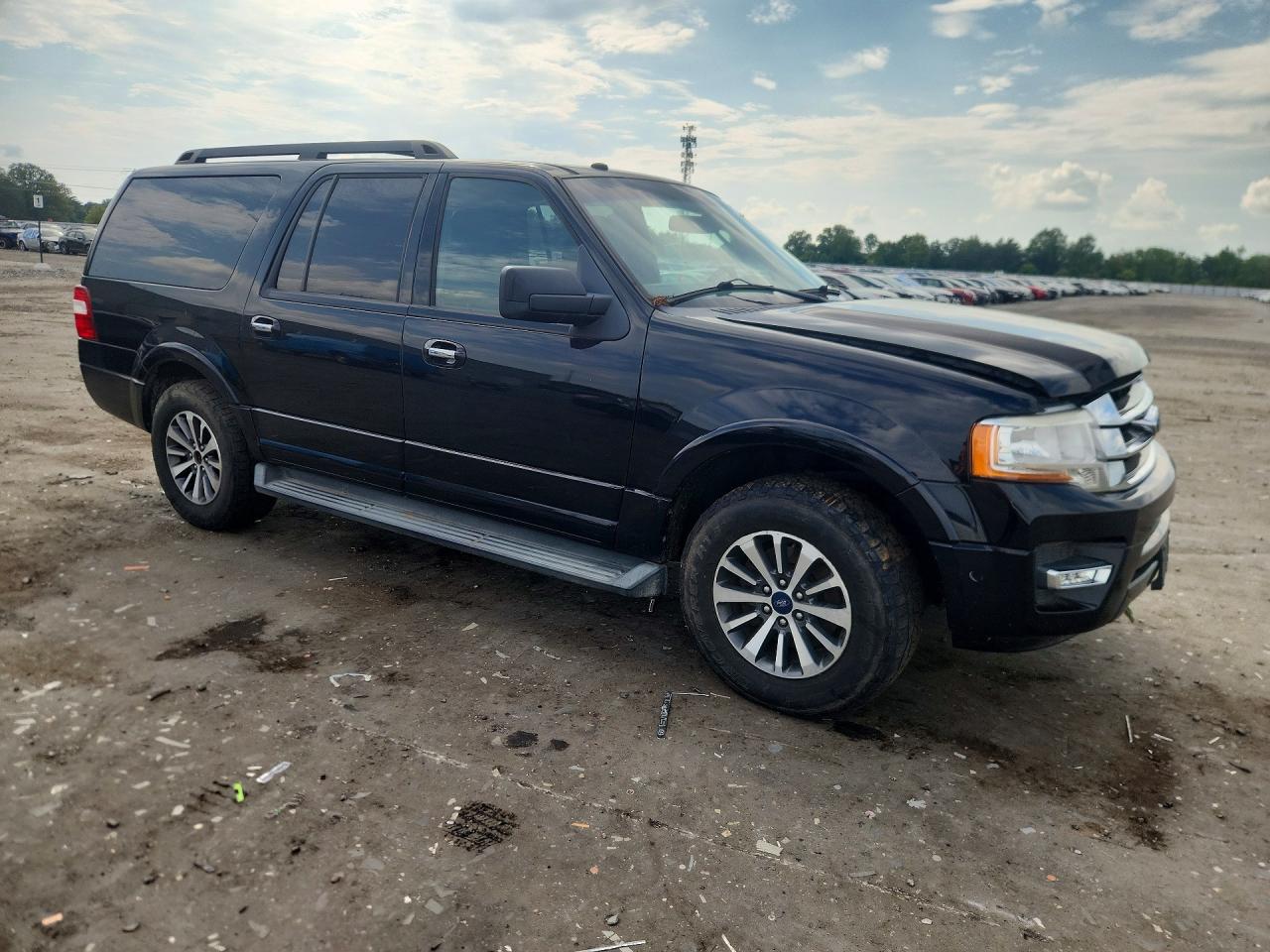2017 FORD EXPEDITION EL XLT — снимка 4