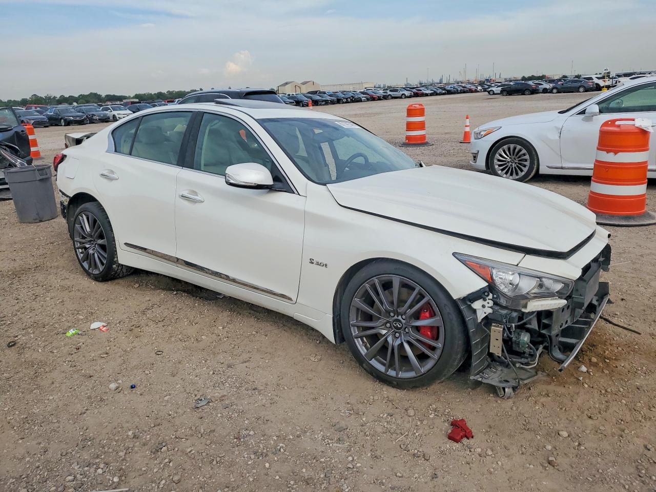 2017 INFINITI Q50 RED SPORT 400 — снимка 4