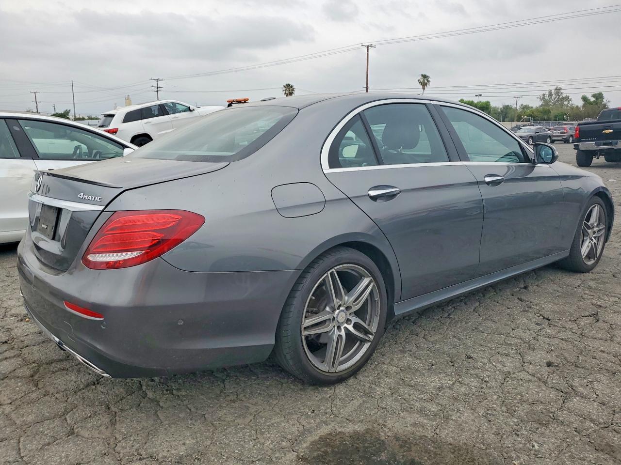 2017 MERCEDES-BENZ E 300 4MATIC — снимка 3