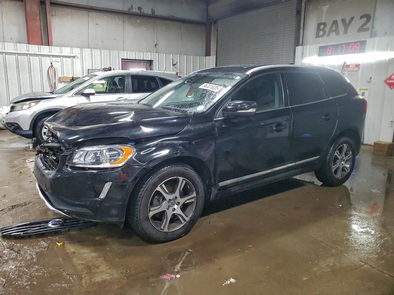 2015 VOLVO XC60 T6 PLATINUM
