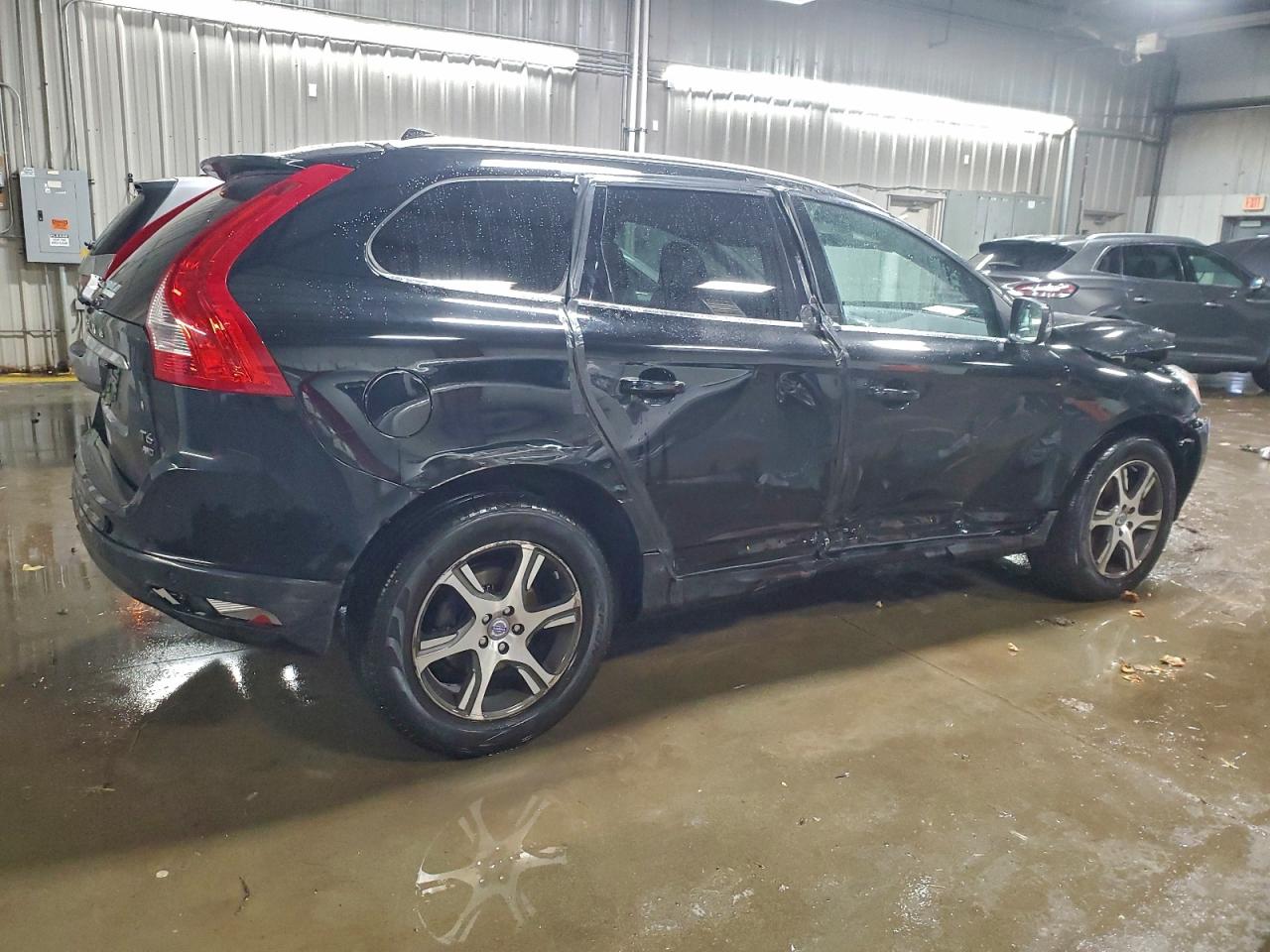 2015 VOLVO XC60 T6 PLATINUM — снимка 3