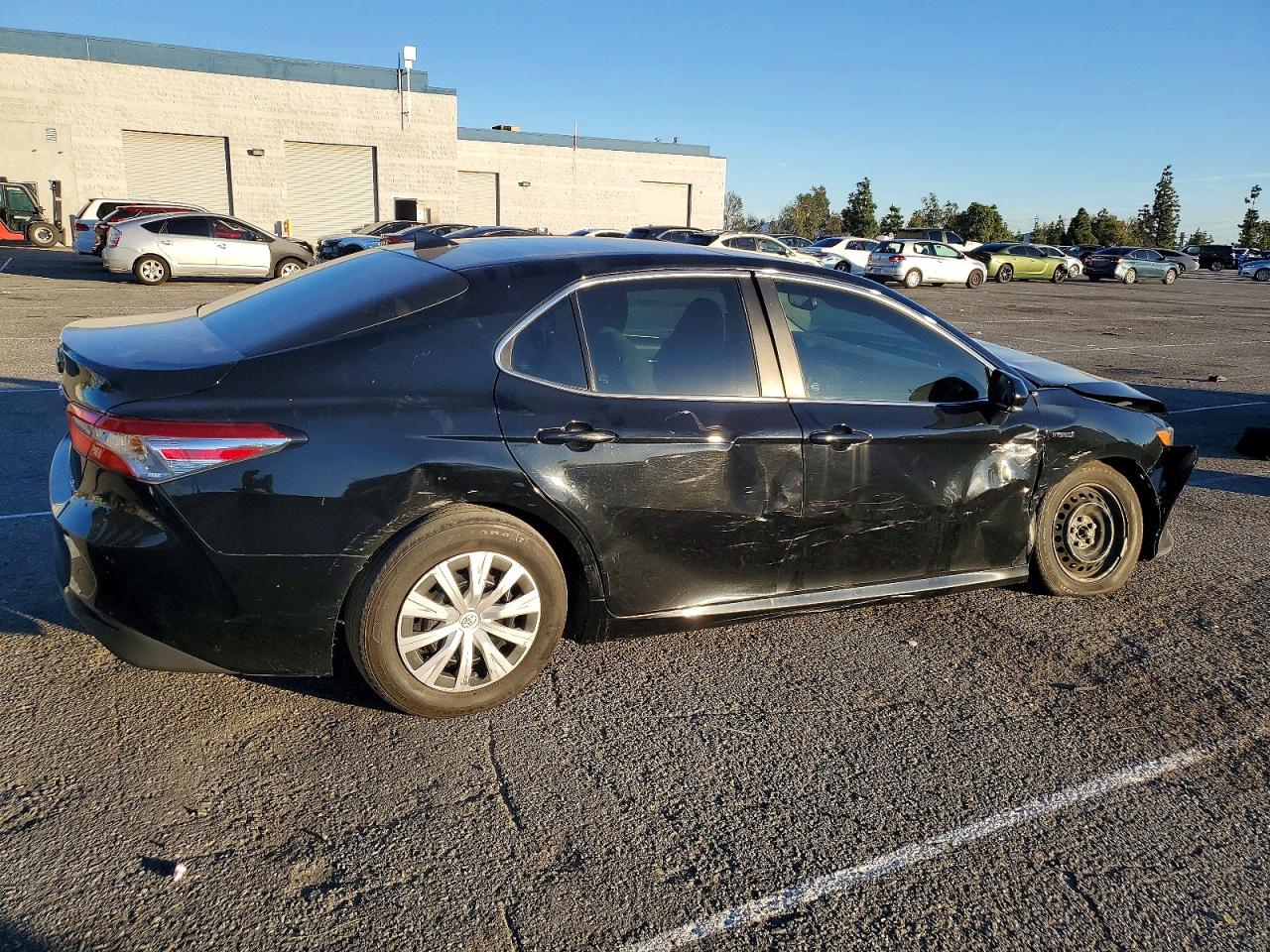 2019 TOYOTA CAMRY LE — снимка 3
