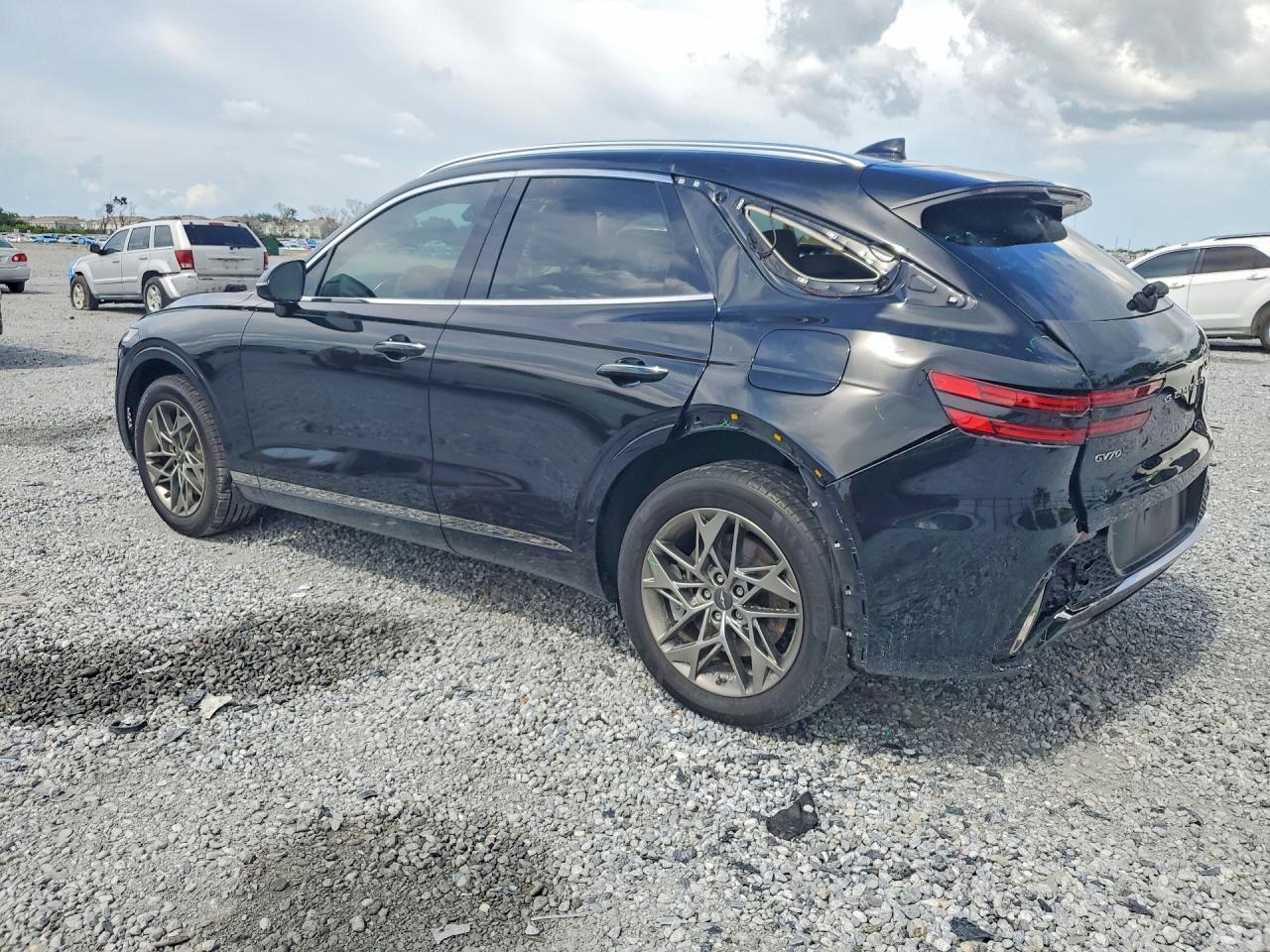 2023 GENESIS GV70 2.5T STANDARD — снимка 2
