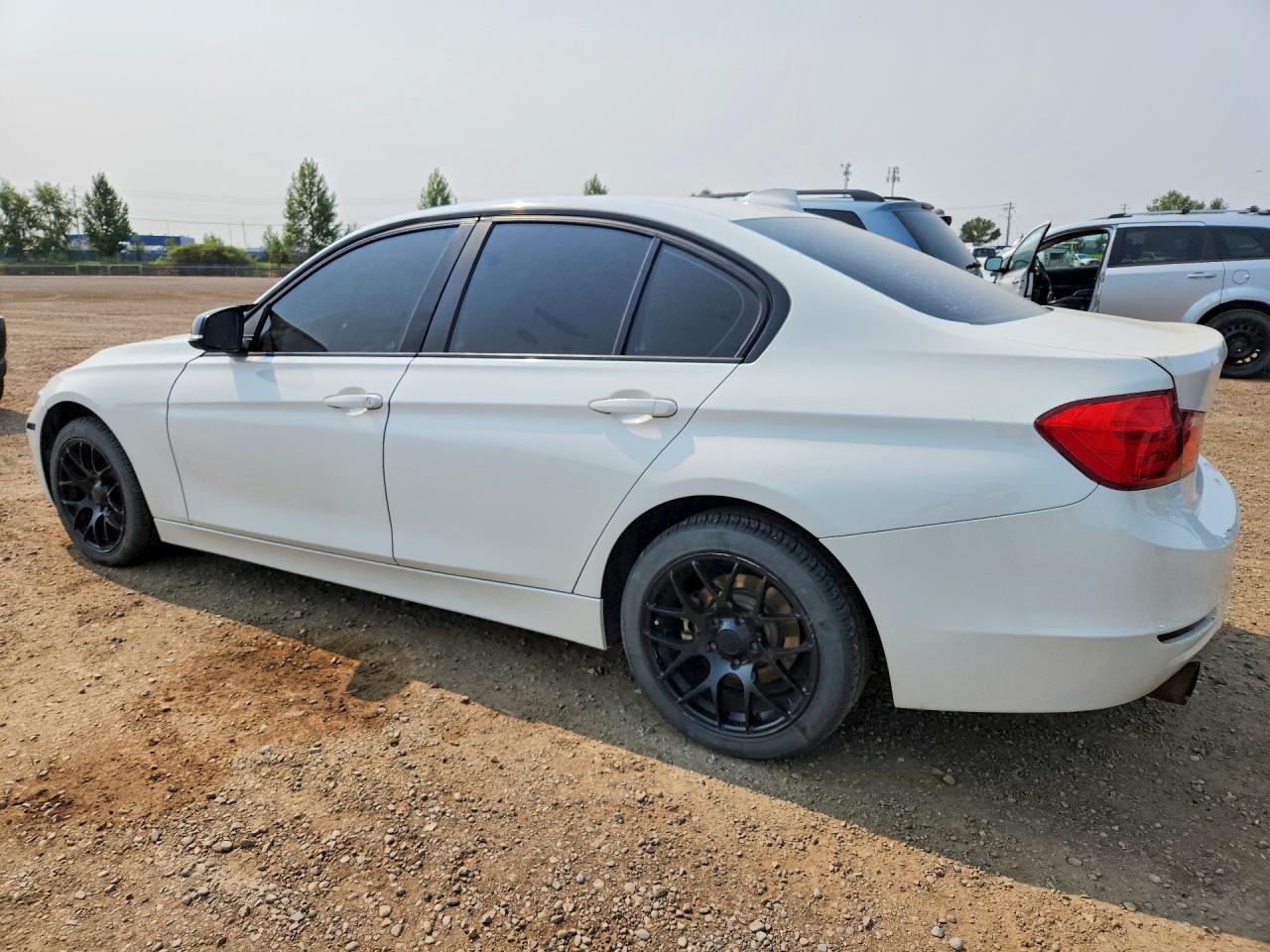 2013 BMW 328 XI — снимка 2