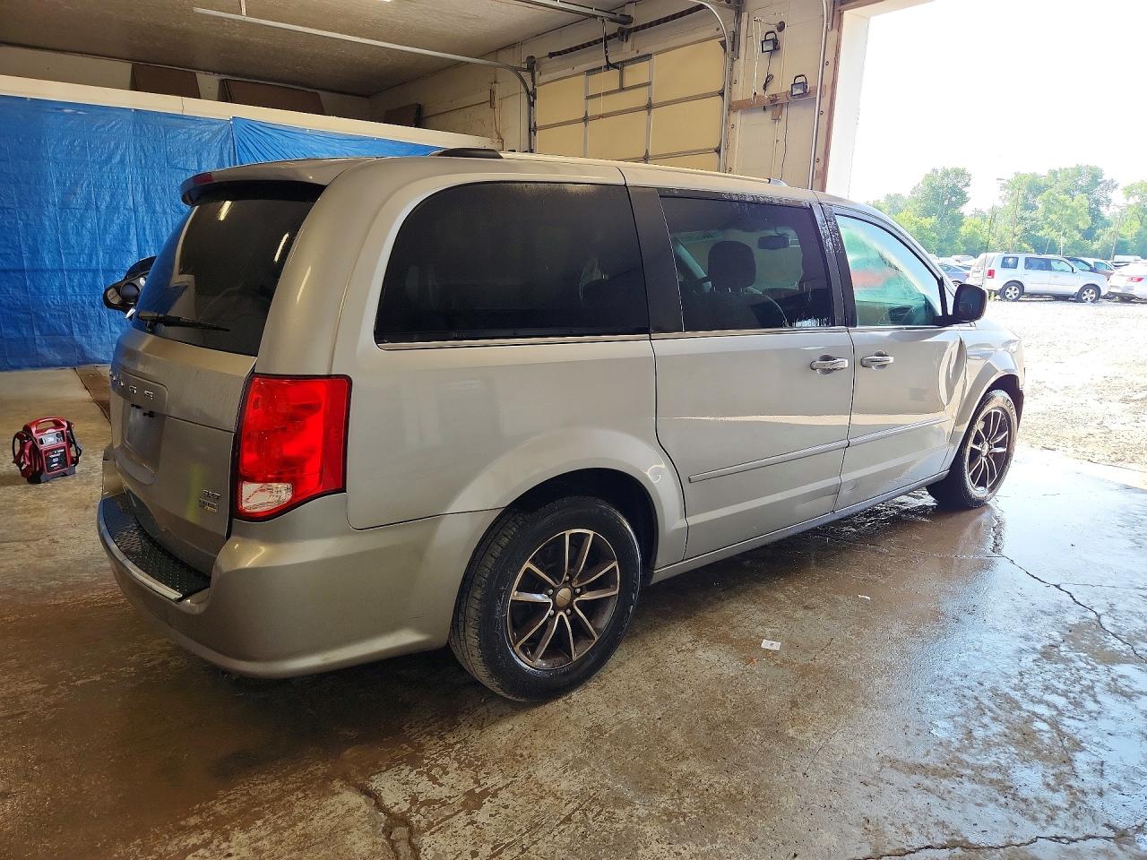 2017 DODGE GRAND CARAVAN SXT — снимка 3