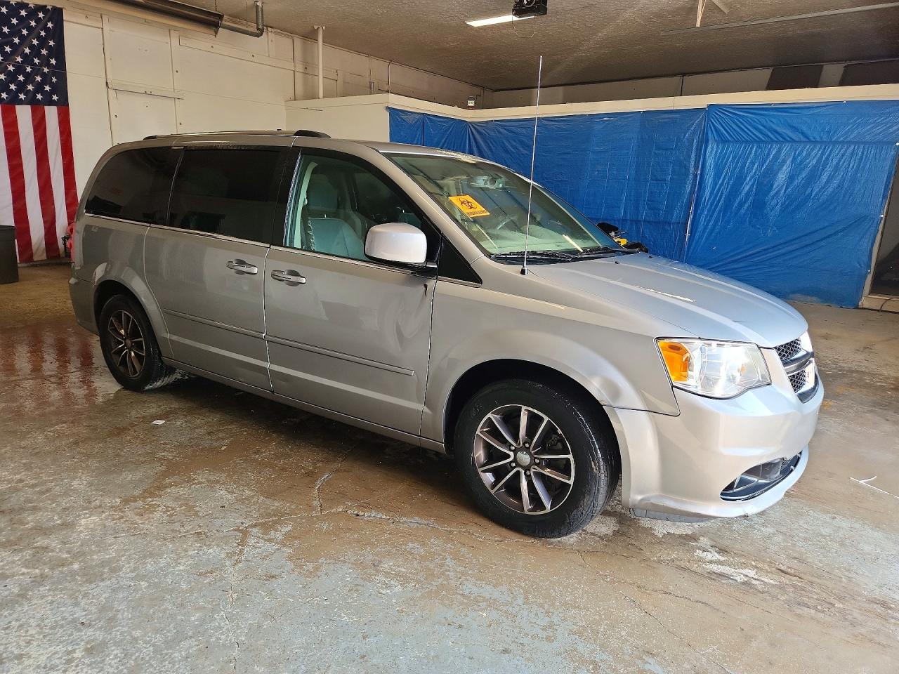 2017 DODGE GRAND CARAVAN SXT — снимка 4
