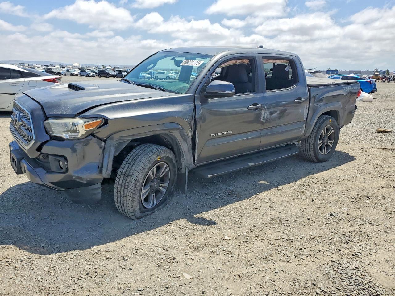 2016 TOYOTA TACOMA