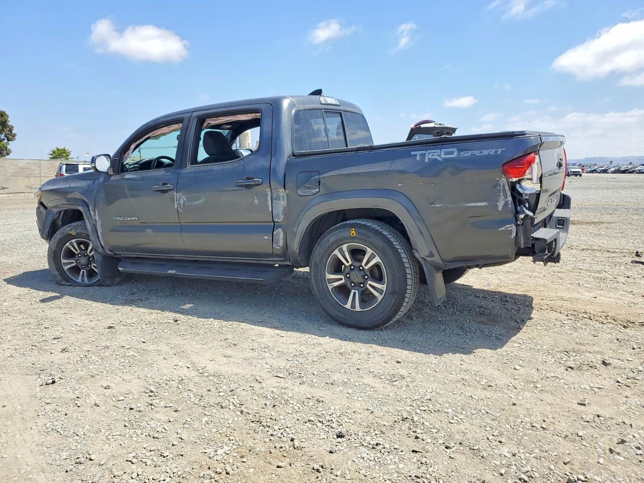 2016 TOYOTA TACOMA — снимка 2