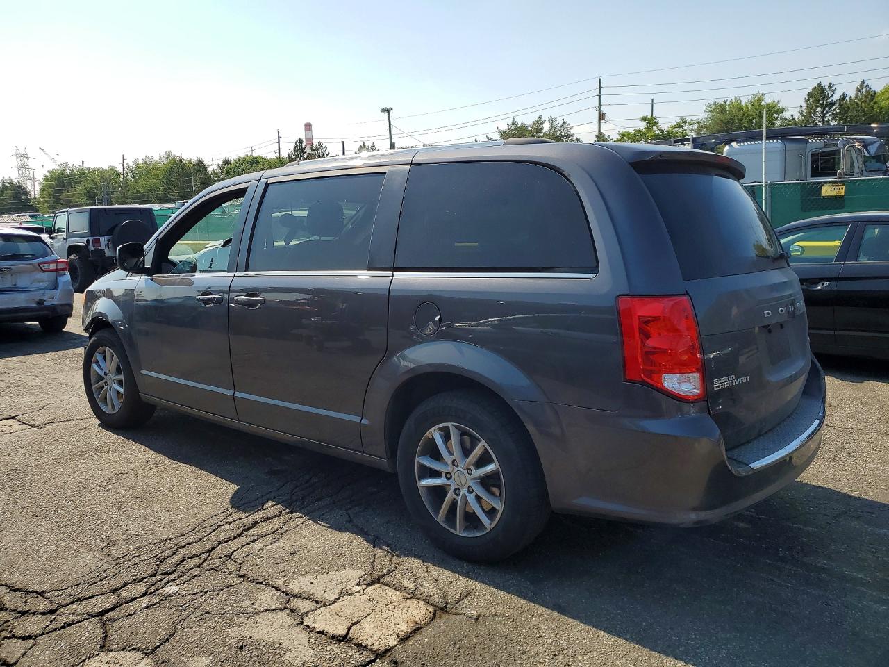 2019 DODGE GRAND CARAVAN SXT — снимка 2