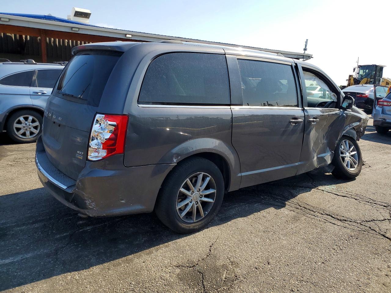2019 DODGE GRAND CARAVAN SXT — снимка 3