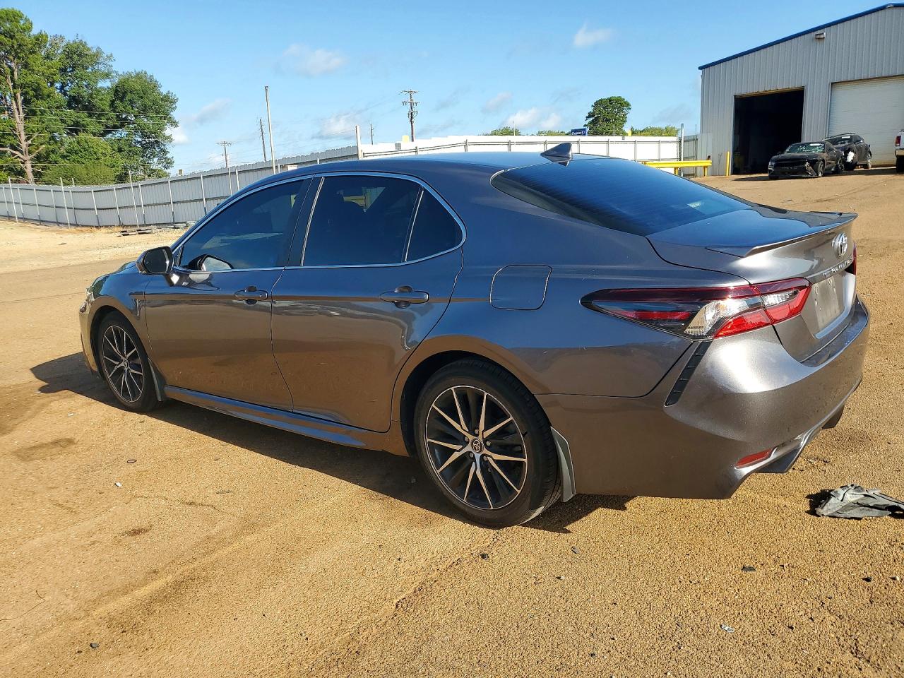 2023 TOYOTA CAMRY SE — снимка 2