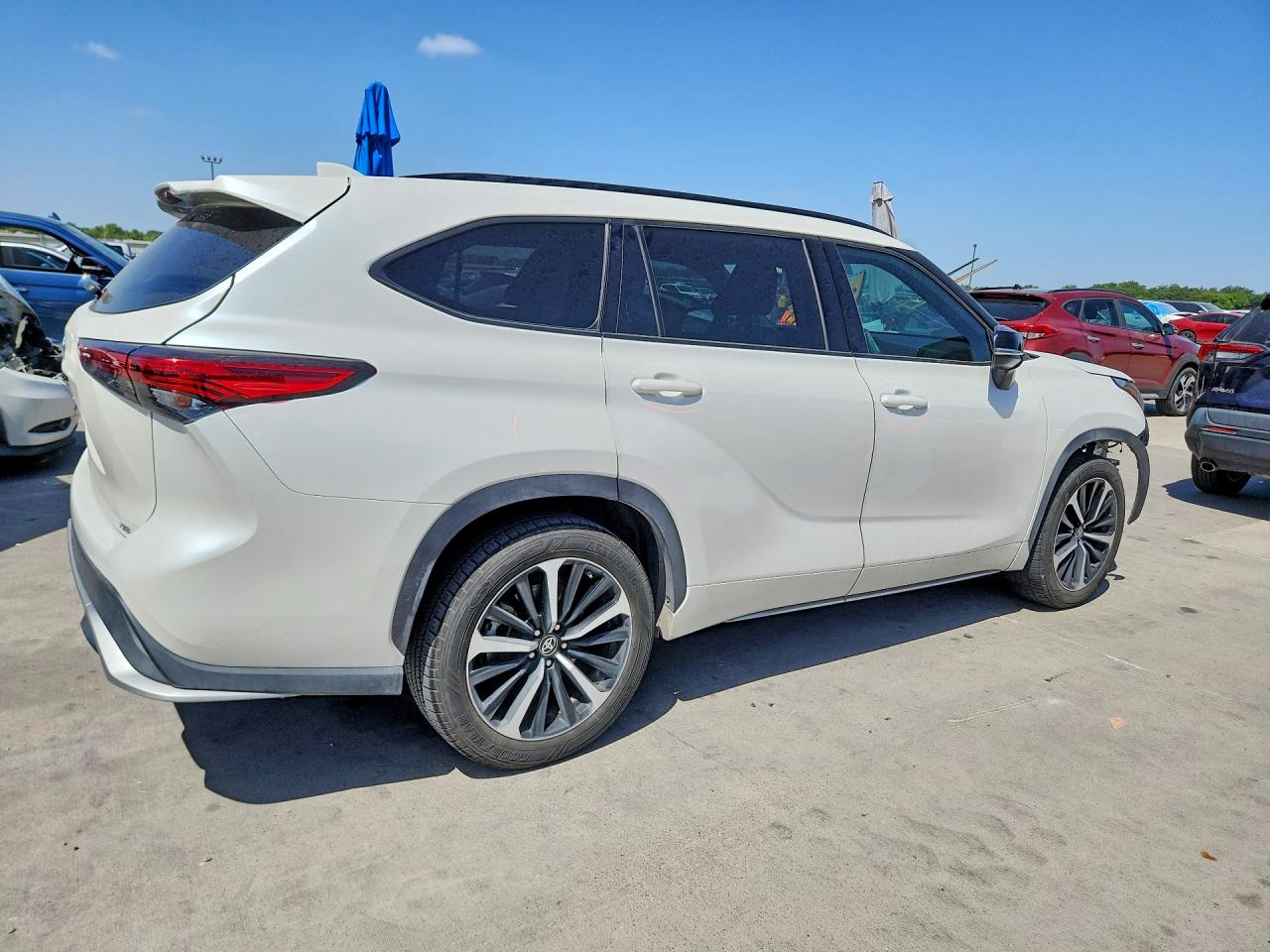 2021 TOYOTA HIGHLANDER XSE — снимка 3