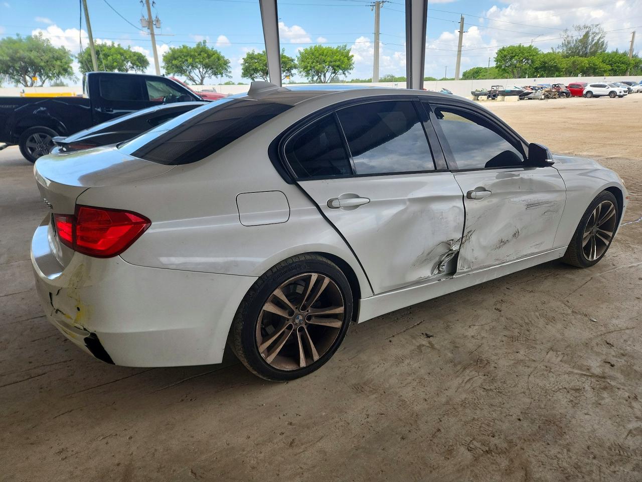 2015 BMW 328 I — снимка 3