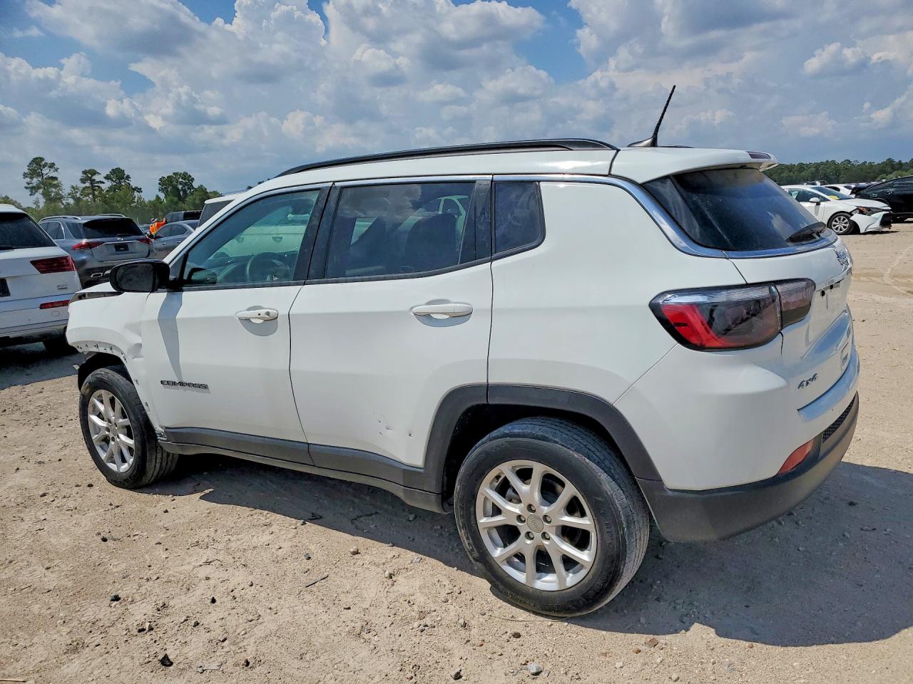 2025 JEEP COMPASS LATITUDE — снимка 2