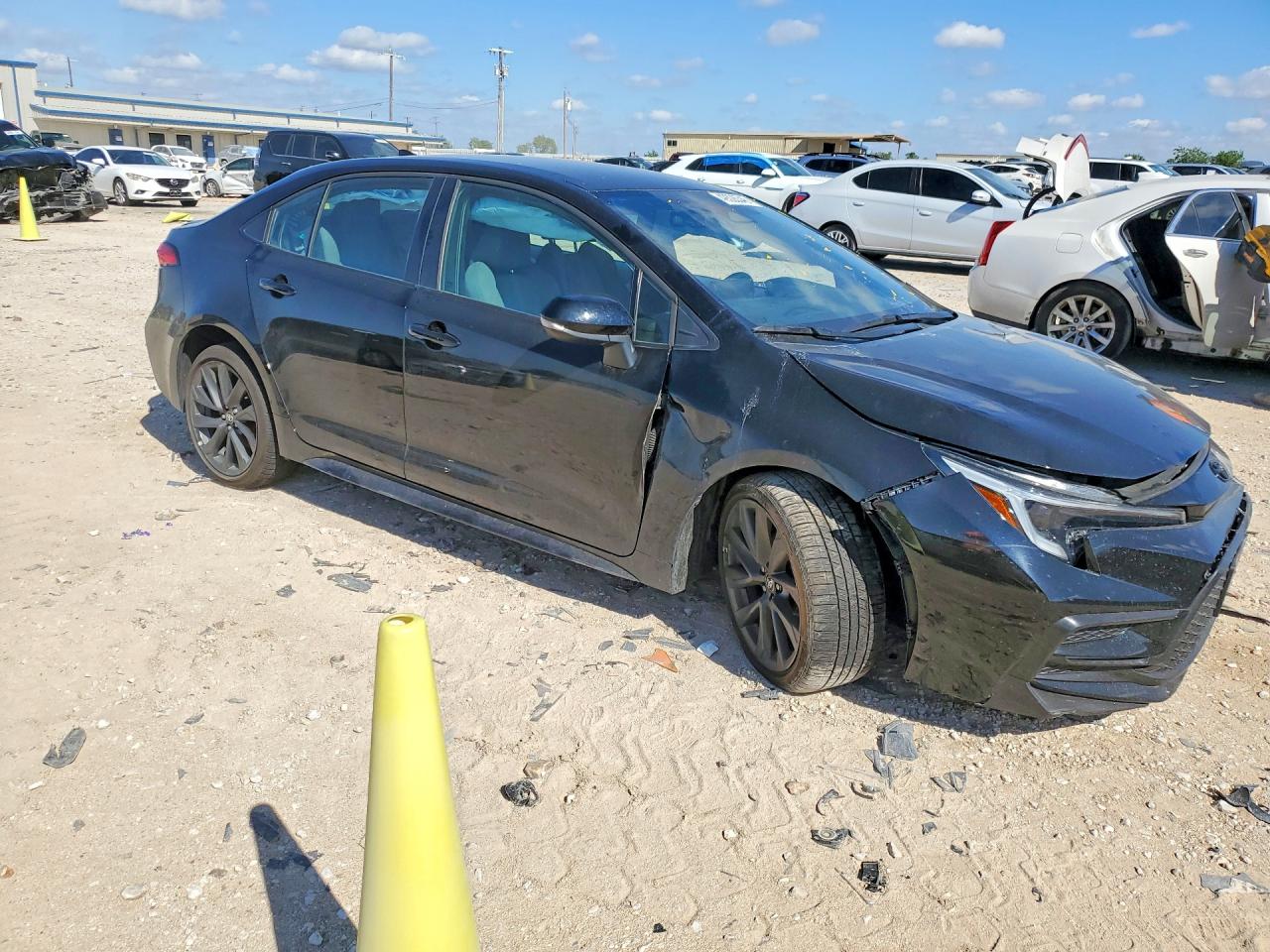 2026 TOYOTA COROLLA SE — снимка 4