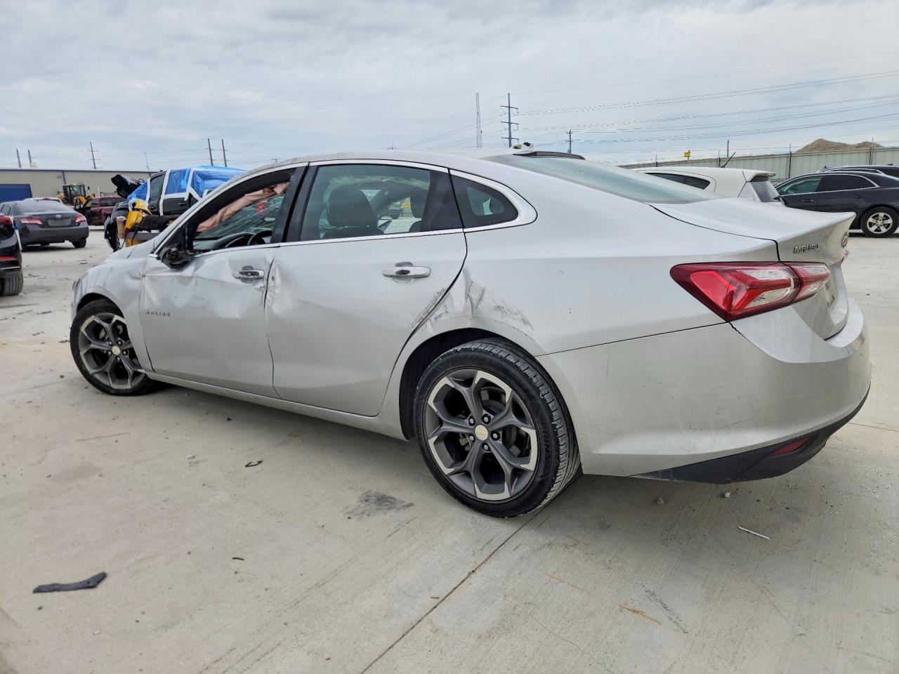 2020 CHEVROLET MALIBU LT — снимка 2