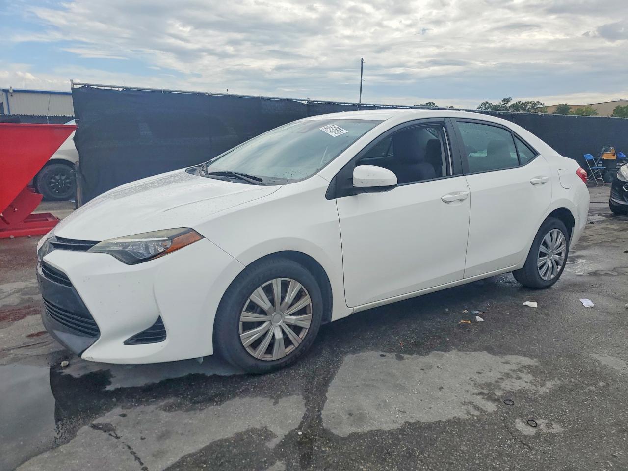 2017 TOYOTA COROLLA LE
