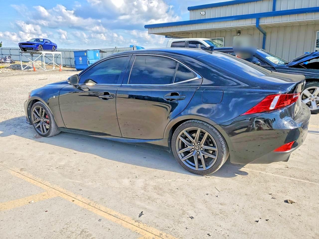 2016 LEXUS IS 200T — снимка 2