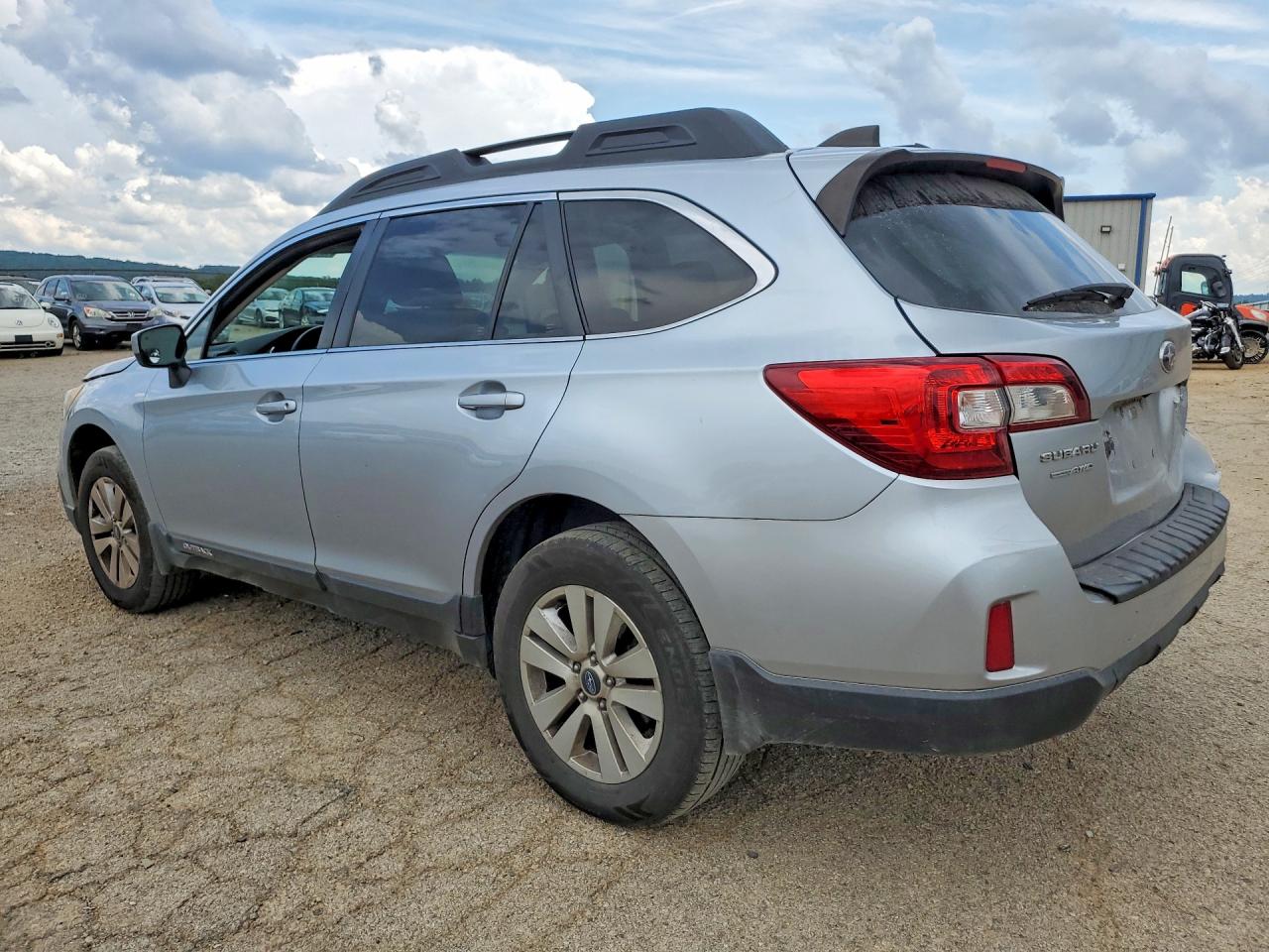 2017 SUBARU OUTBACK 2.5I PREMIUM — снимка 2