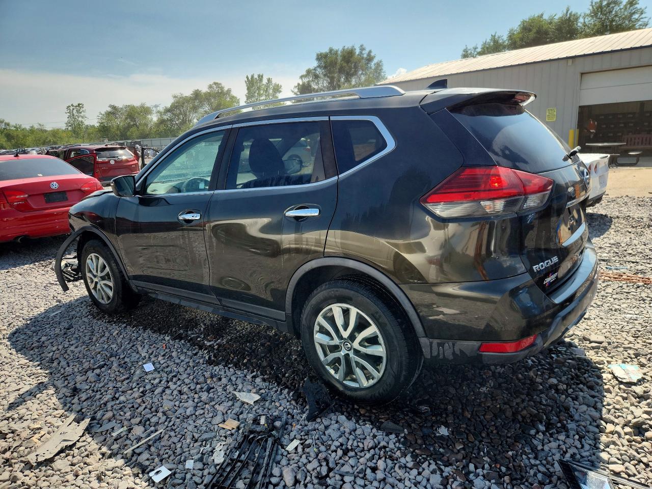 2017 NISSAN ROGUE SV — снимка 2