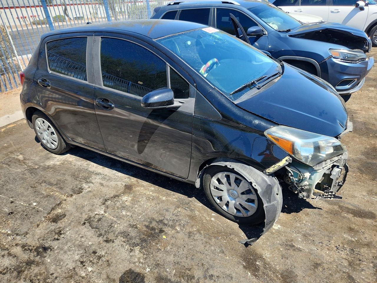 2015 TOYOTA YARIS 5-DOOR L — снимка 4