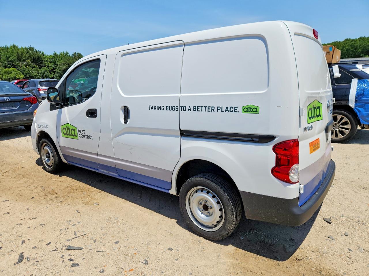 2020 NISSAN NV 200 — снимка 2
