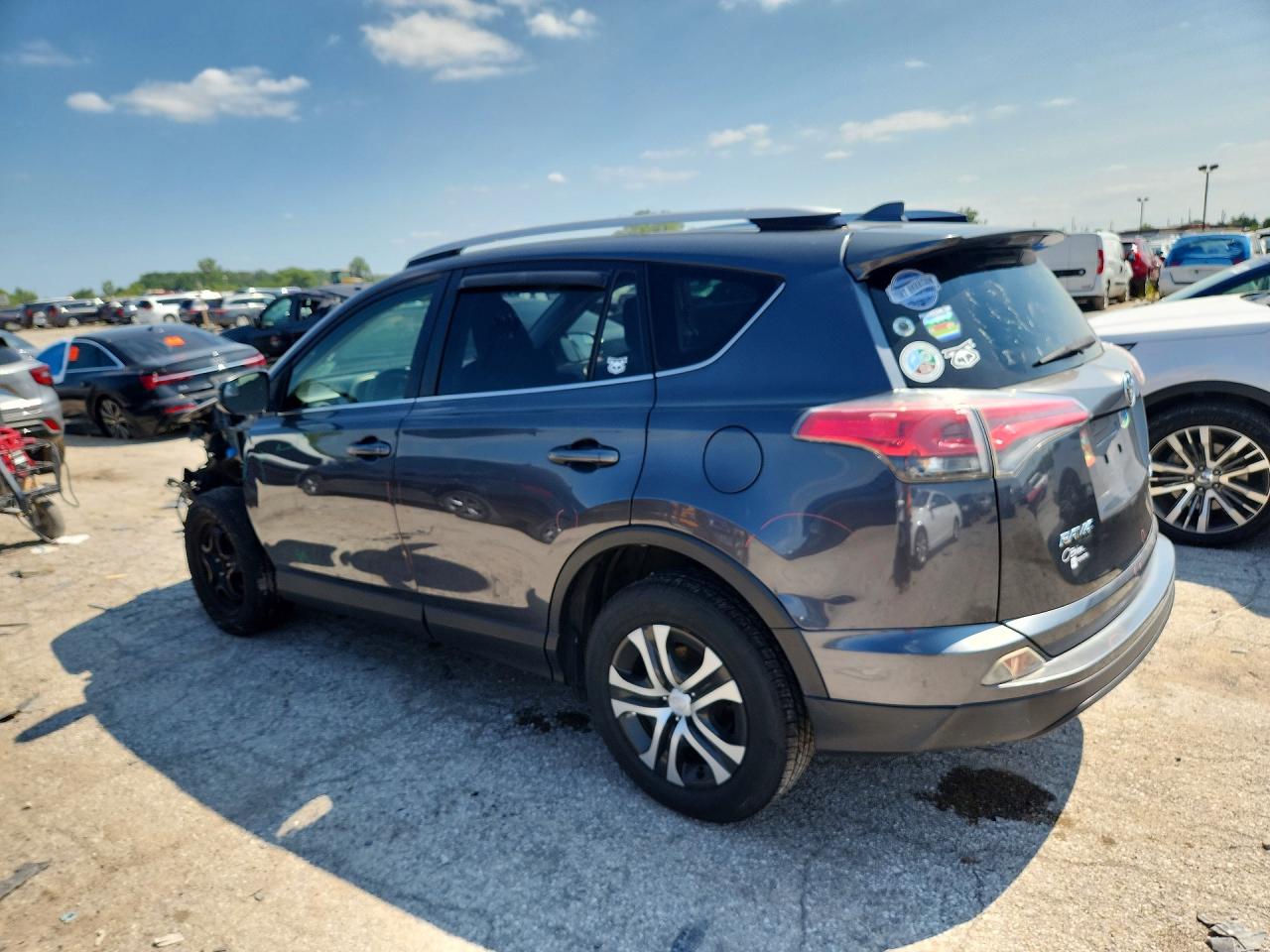 2016 TOYOTA RAV4 LE — снимка 2