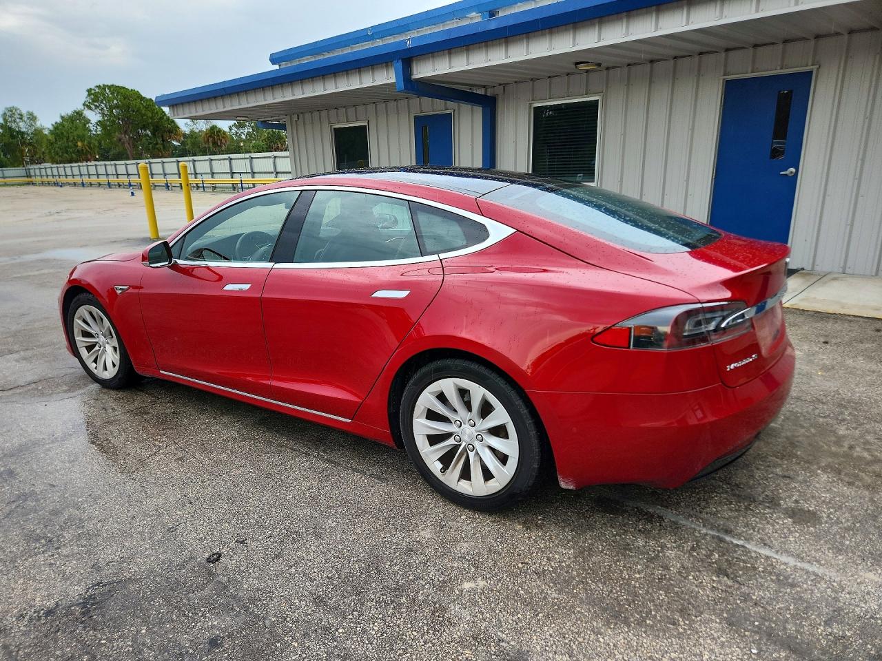 2016 TESLA MODEL S — снимка 2