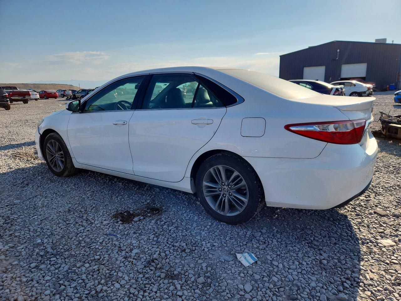 2016 TOYOTA CAMRY SE — снимка 2