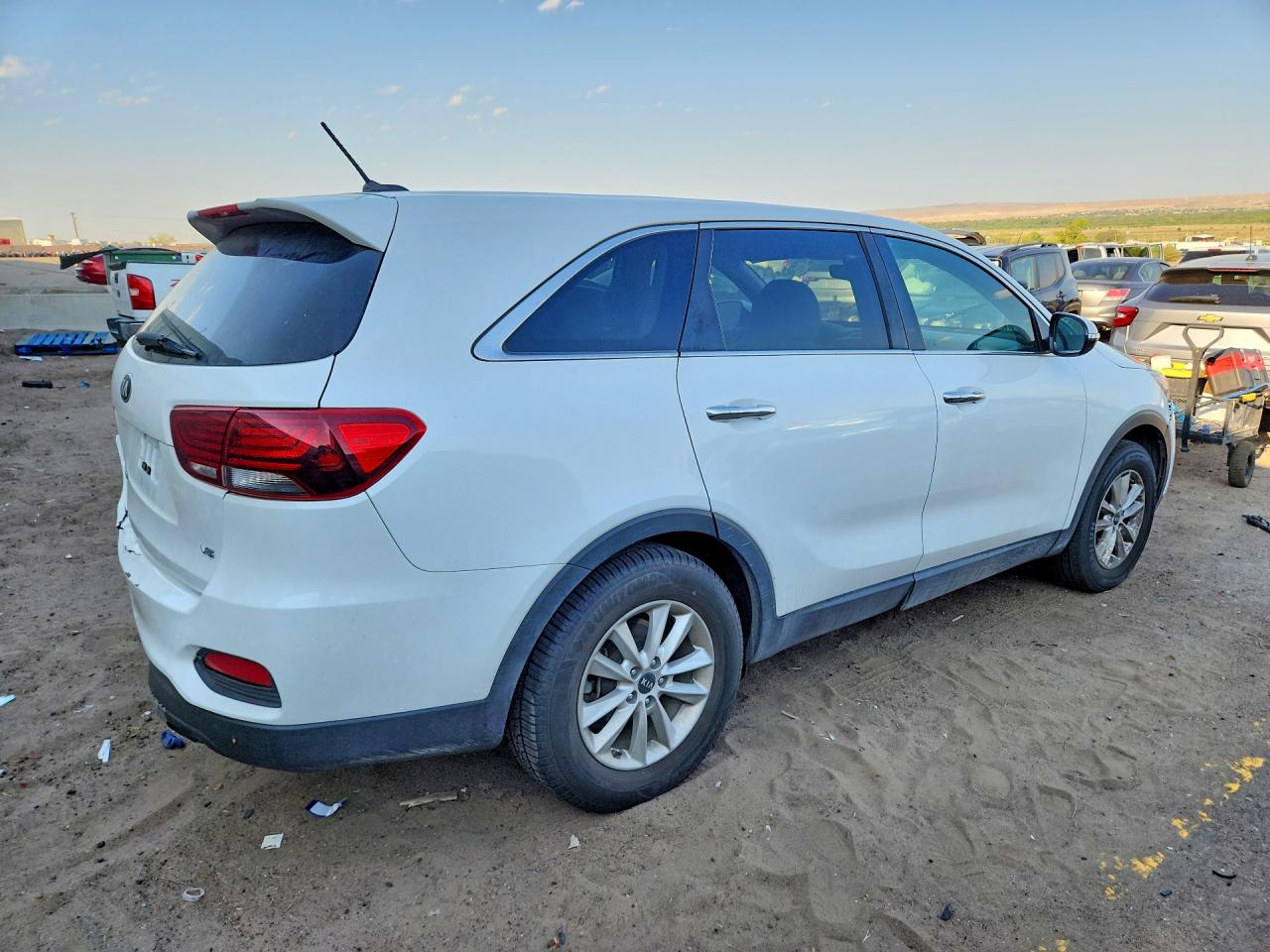 2019 KIA SORENTO LX V6 — снимка 3