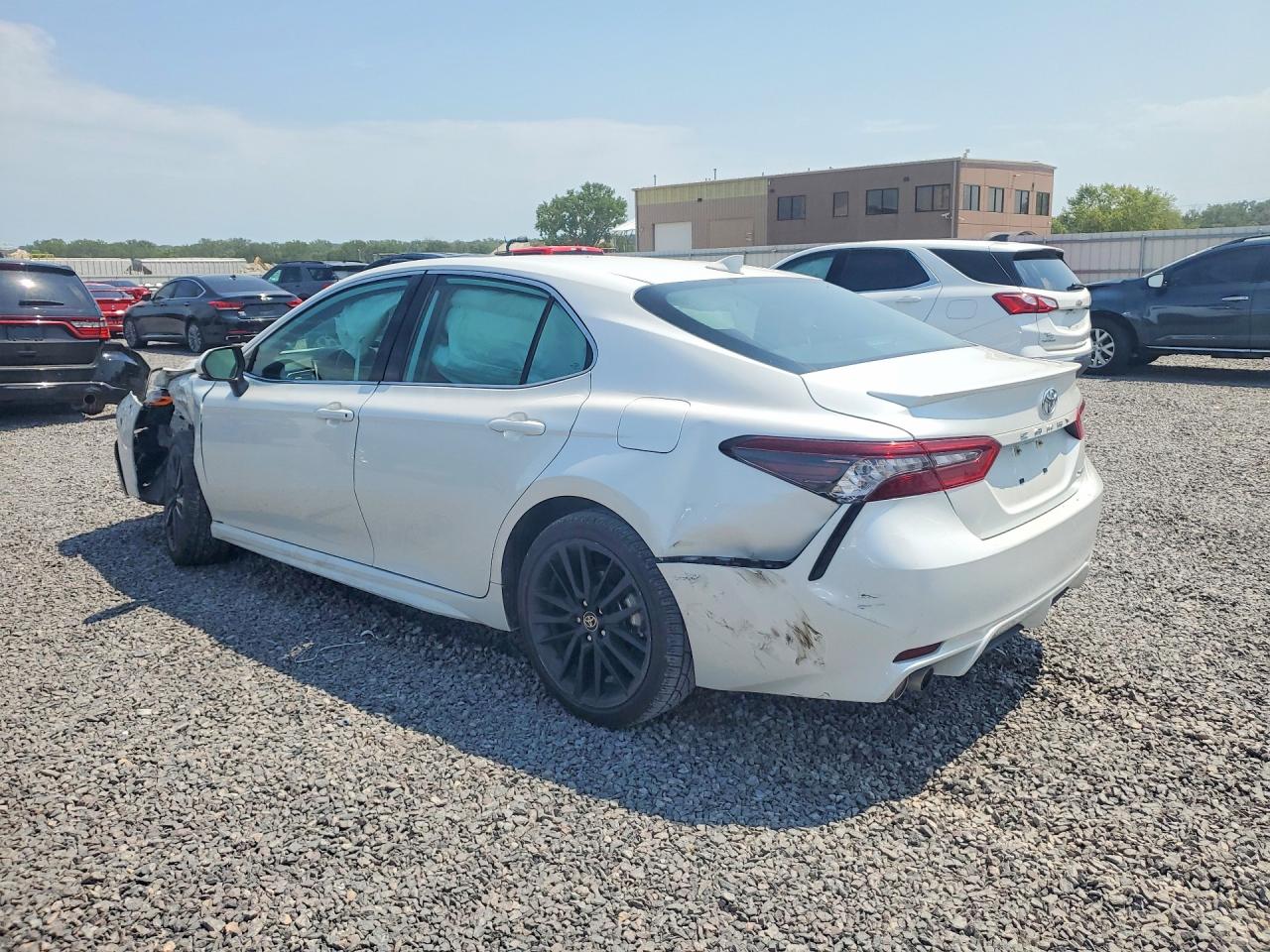 2023 TOYOTA CAMRY XSE — снимка 2